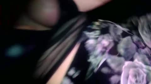 Vanessa Spade online show from April 20, 9:34 am