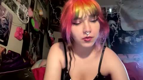 Pixie online show from March 17, 4:12 pm