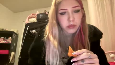 Pixie online show from December 14, 3:06 am