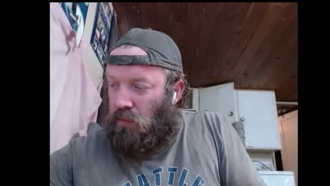 Snapshot of squegly chatting on September 22, 5:17 pm Bryan online show from September 22, 5:17 pm