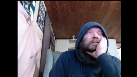 Snapshot of squegly chatting on February 6, 2:44 am Bryan online show from February 6, 2:44 am