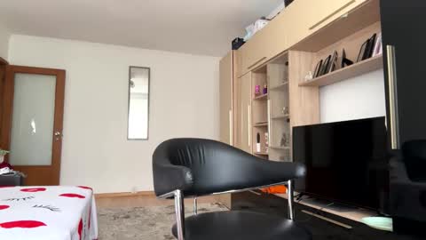 My name is Maya Lush is activeThere are legends that in this room all your wishes can come true  Private is Open online show from April 21, 9:49 am