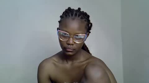 Tashy online show from November 11, 9:06 pm