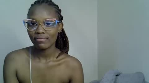 Tashy online show from November 14, 5:26 pm