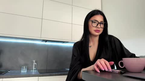 Dina online show from April 24, 5:42 am