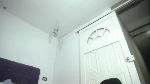 squirter_girl69 online show from May 27, 4:31 am