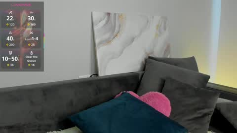 sqwrtg online show from April 11, 9:02 am