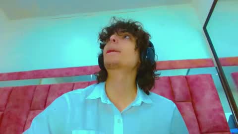 ethan online show from September 22, 2:10 pm