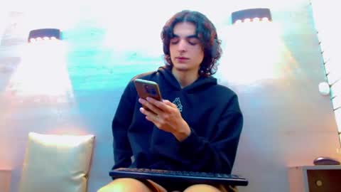 ethan online show from October 9, 2:44 pm