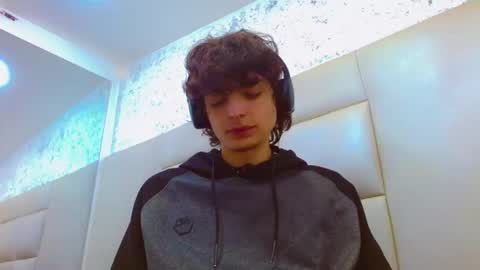 ethan online show from February 17, 1:10 pm