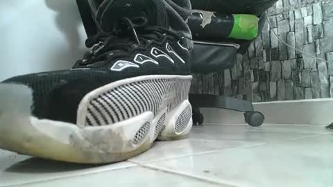 sr master cum its my old account online show from October 23, 7:10 am