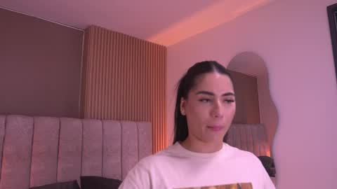 samantha online show from April 9, 7:19 pm