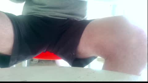 Snapshot of ssenzo chatting on February 27, 8:13 am ssenzo online show from February 27, 8:13 am