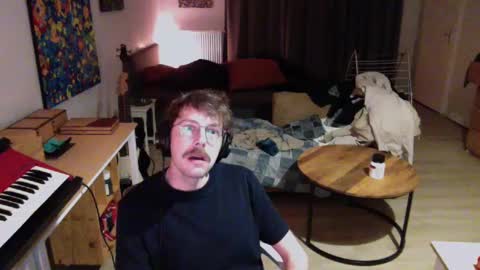 Roger online show from December 5, 7:22 pm