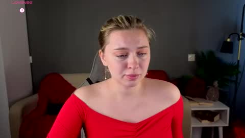 Kate online show from March 3, 1:07 pm