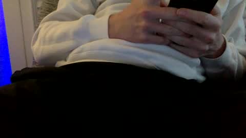 HIM online show from February 1, 7:11 pm