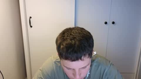 st1vemaster01 online show from December 19, 4:57 pm