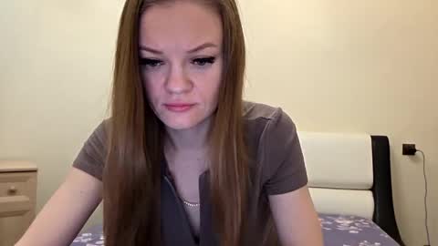 stacy_charm_ online show from April 21, 5:09 pm