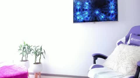 TWstacymalibu110 online show from May 15, 3:08 pm