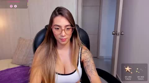 Stacy Conner online show from November 14, 8:33 pm