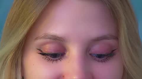 StacyEvances online show from June 9, 1:39 am