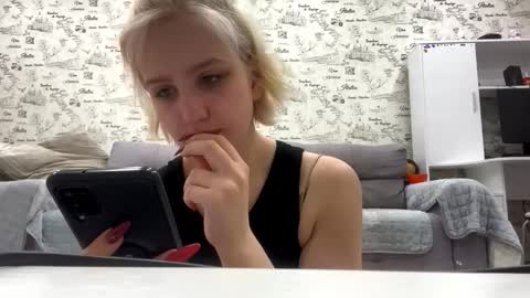 Emma online show from February 1, 4:42 am