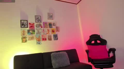 staicy online show from May 28, 10:08 pm