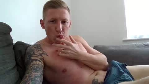 stanleyyyy26 online show from March 5, 12:14 pm