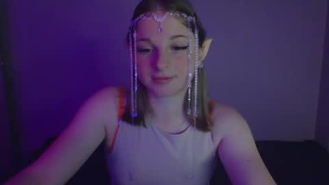 Snapshot of star_girlish chatting on October 13, 5:59 pm star_girlish online show from October 13, 5:59 pm