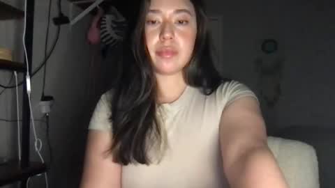 starlitdreams777 online show from May 23, 6:31 am