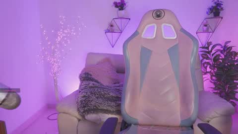 Snapshot of starwitch_ chatting on September 15, 12:28 pm Yoko online show from September 15, 12:28 pm