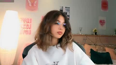 Sara online show from May 27, 1:08 pm