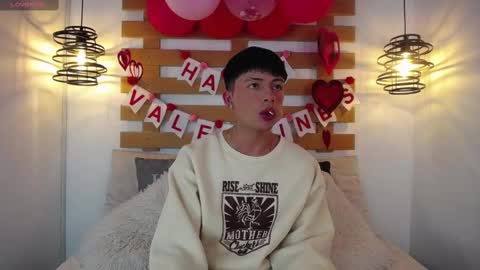 Steev online show from February 19, 4:23 am