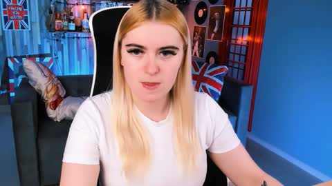 stef_nicks online show from March 16, 9:02 am