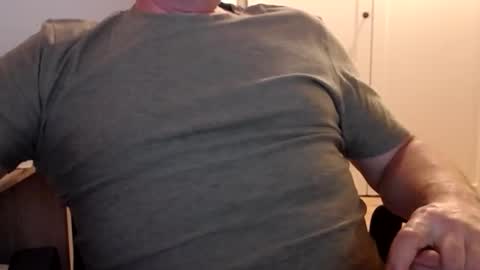 Stefan online show from April 18, 7:18 pm