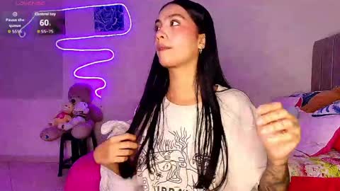 Im MiaIts my first day here  online show from April 21, 2:51 am