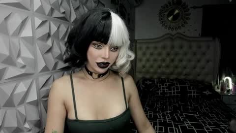 Jane online show from April 20, 2:53 pm