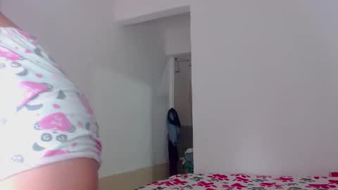 stefany online show from September 10, 11:44 am