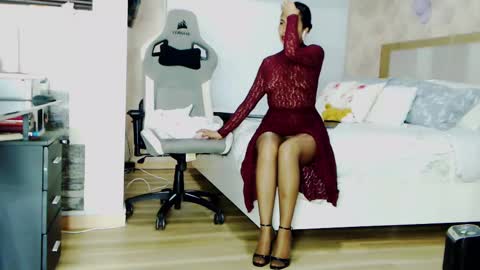 Zuly online show from February 25, 10:59 am