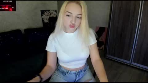 Stella  Cox online show from September 11, 6:20 pm