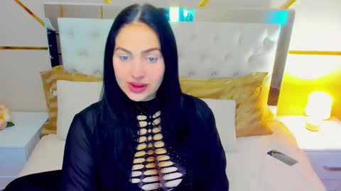 Snapshot of stella_nelson chatting on September 22, 6:28 am Stella Nelson online show from September 22, 6:28 am