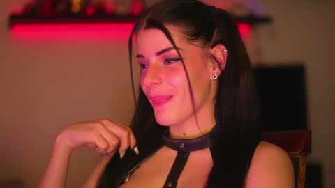 Snapshot of stella_shock chatting on January 13, 1:23 am Stella online show from January 13, 1:23 am