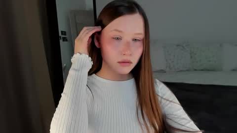 stella_sunny online show from December 21, 5:40 pm