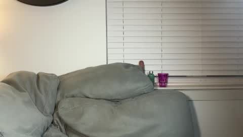 Stella Kay online show from April 21, 3:13 am