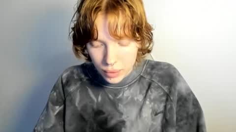 S T E L L A online show from January 14, 10:45 am