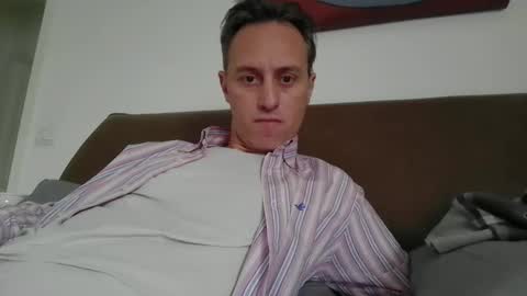 sten015 online show from January 7, 11:58 am