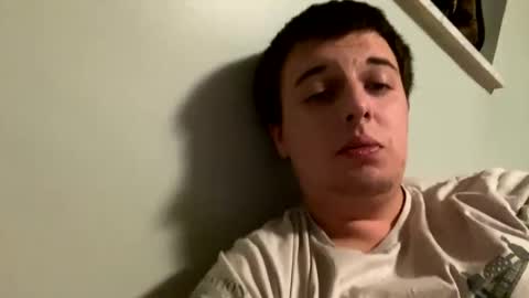 Snapshot of stepbro18 chatting on December 25, 1:31 am Honestly Im a slut I have a high sex drive and I love talking to people off this platform  online show from December 25, 1:31 am