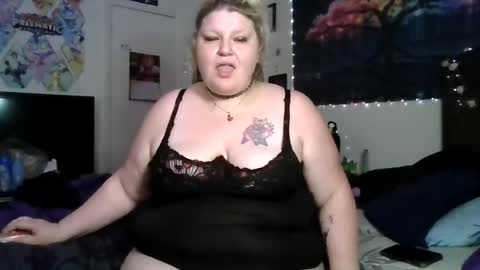 stephanie9034 online show from June 20, 10:10 am