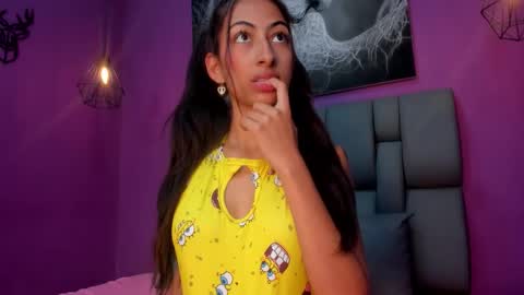 Sthep  online show from December 1, 8:07 pm