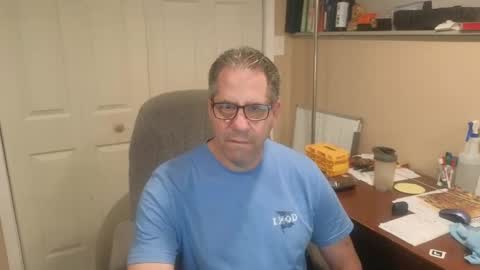 Snapshot of stephenhal9 chatting on September 23, 6:03 pm stephenhal9 online show from September 23, 6:03 pm